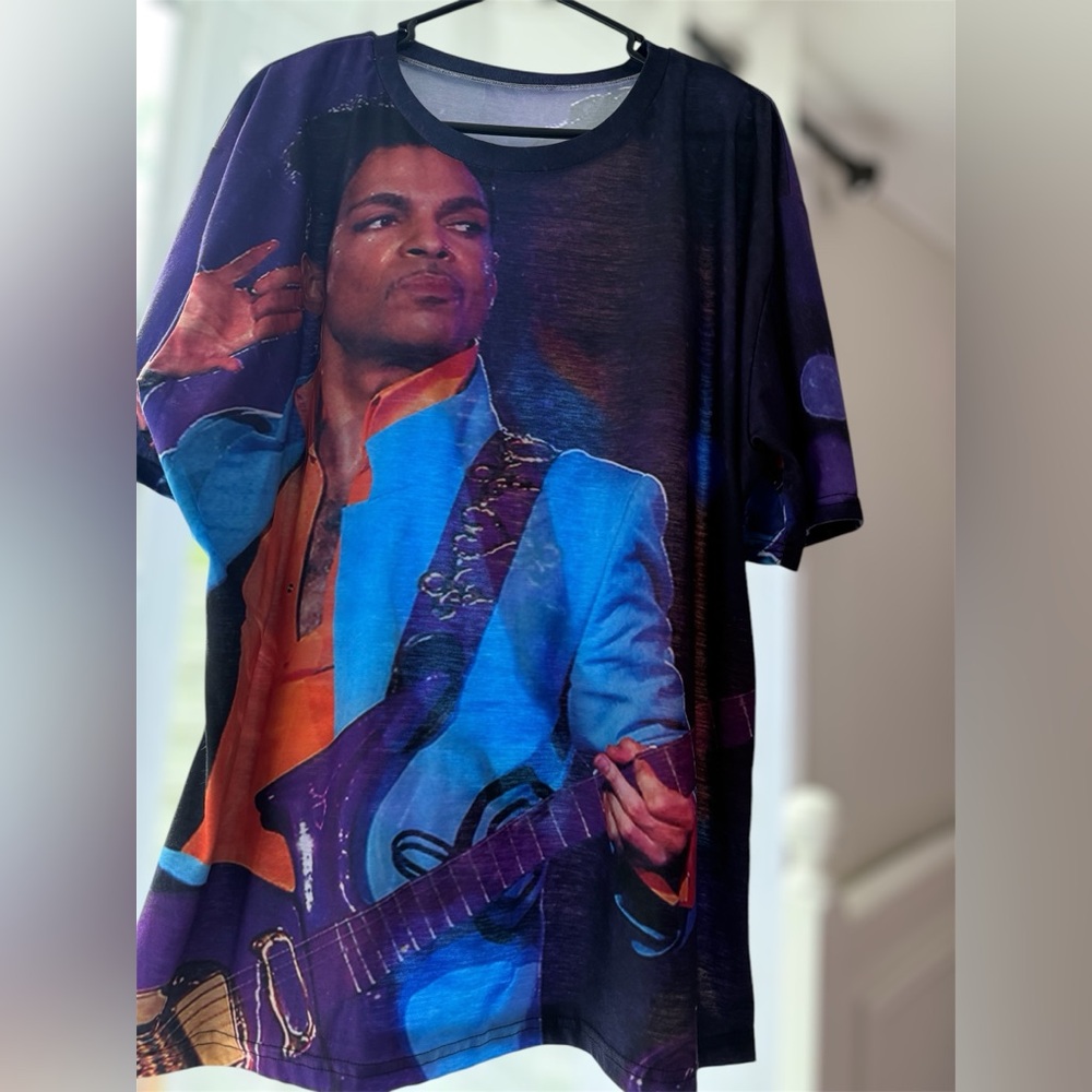 Graphic Men's Shirt with Music Icon Print